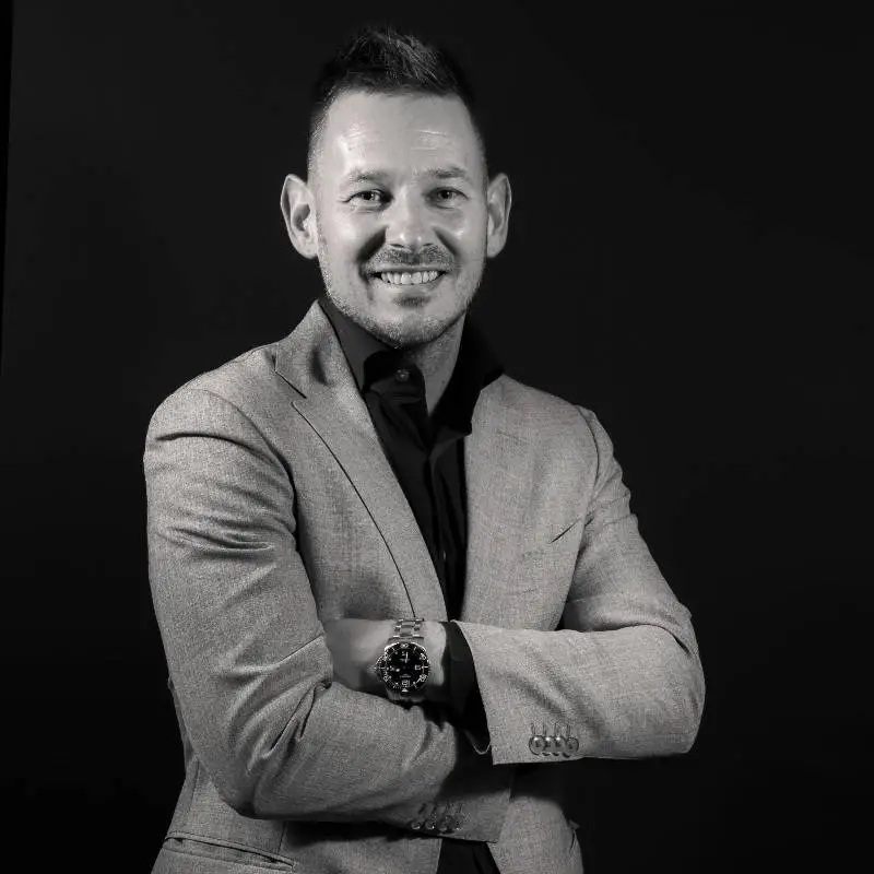 Ons Verhaal 3 facebook profile loet peters